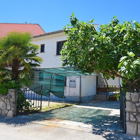 Apartments Vera Малинска Екстериор снимка