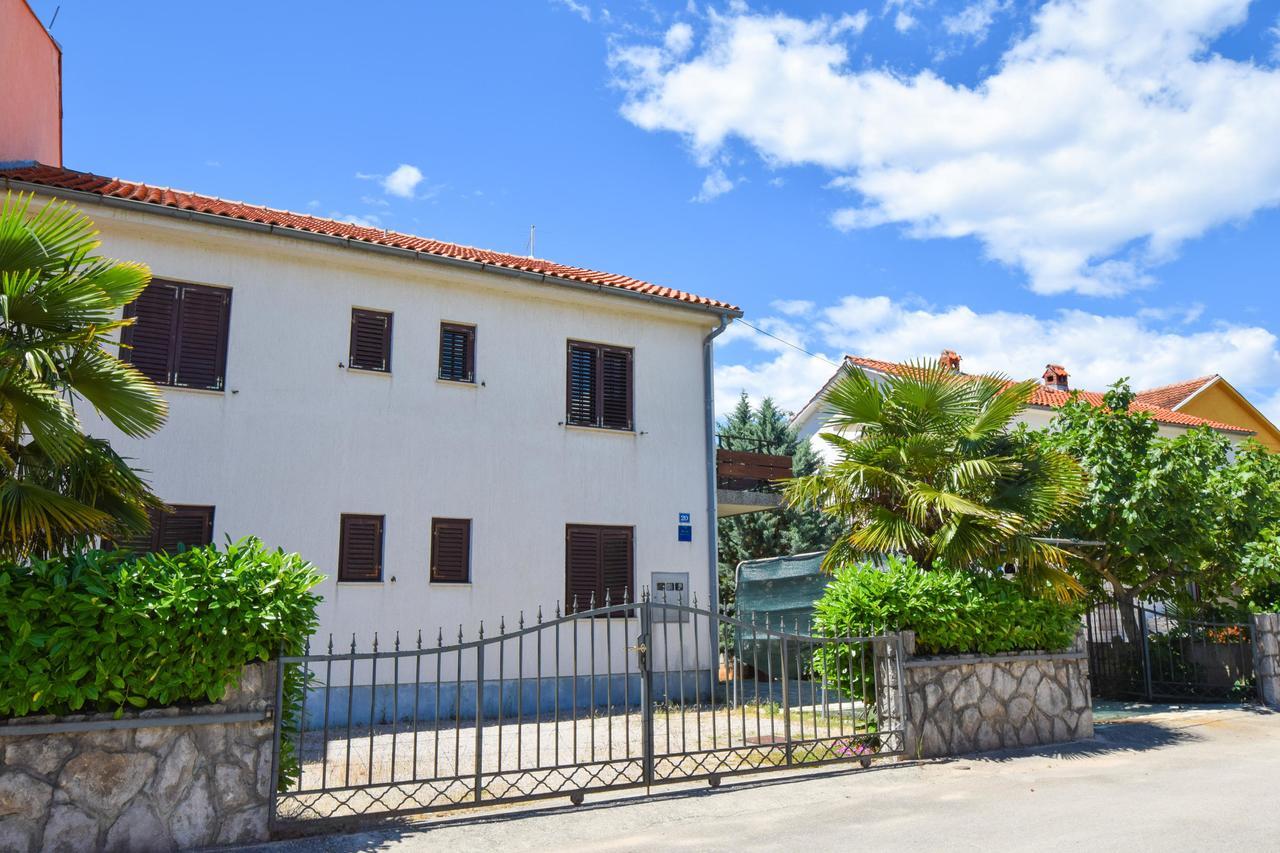 Apartments Vera Малинска Екстериор снимка