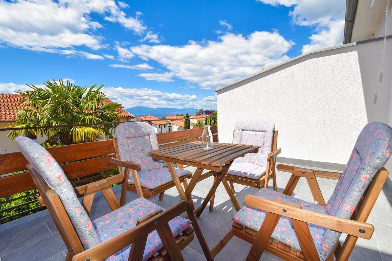 Apartments Vera Малинска Екстериор снимка